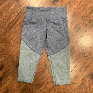 Women’s Athletic Capris with side cell phone pocket, Champion size XL